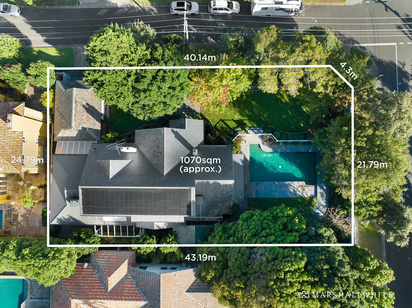 18 Bolton Avenue, Hampton, VIC