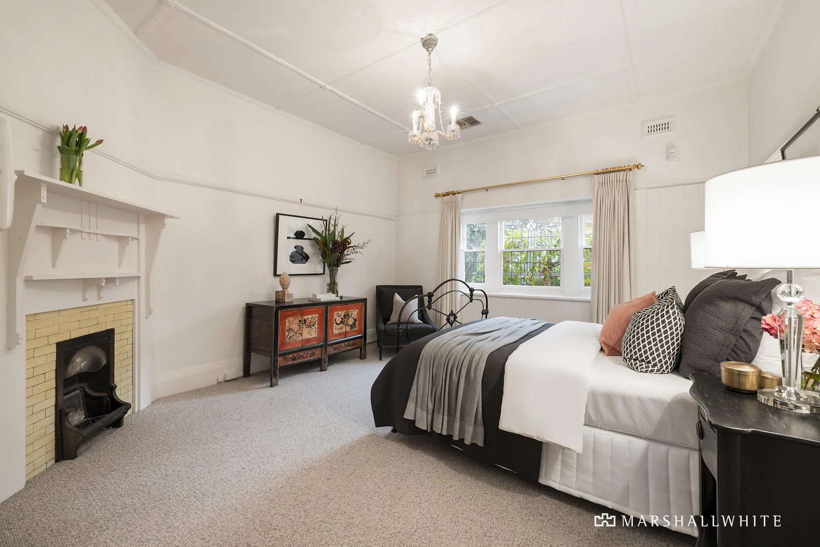 12 Grandview Road, Glen Iris, VIC