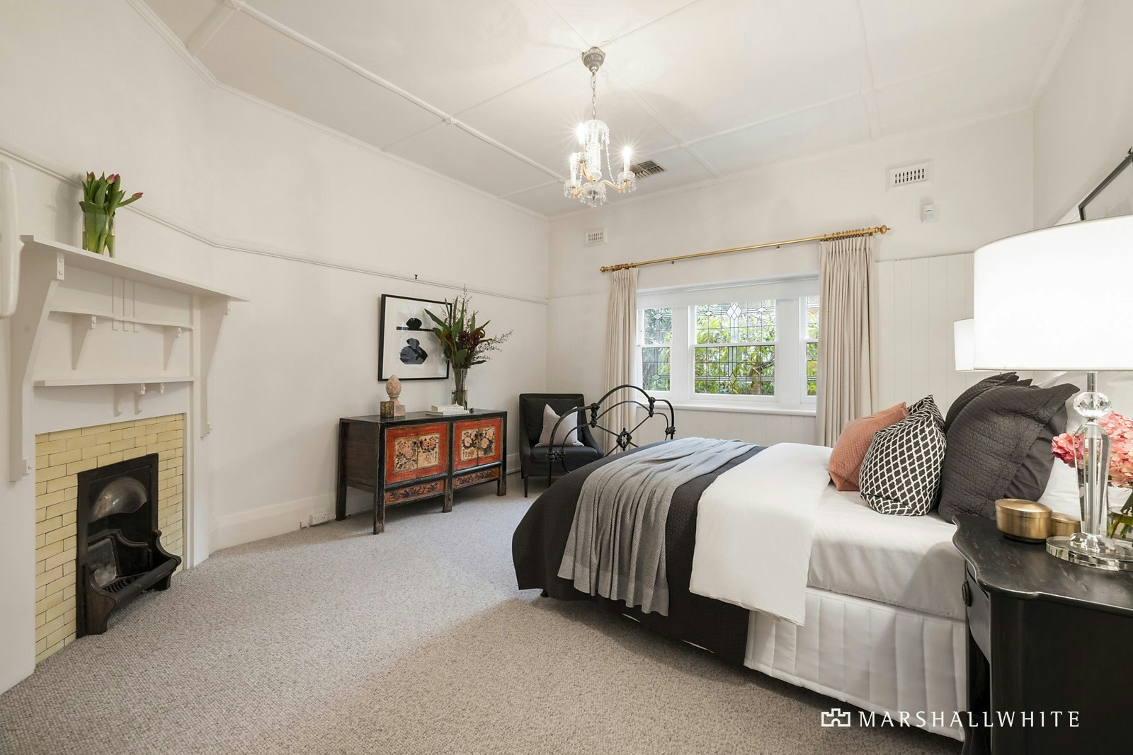 12 Grandview Road, Glen Iris, VIC