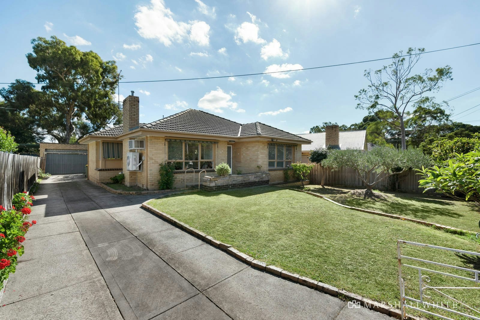22 Peacedale Grove, Blackburn, VIC