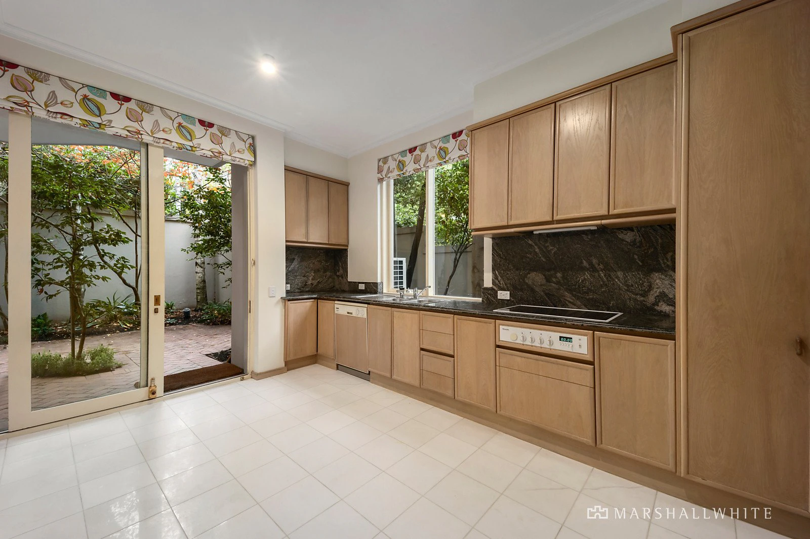 1/404 Toorak Road, Toorak, VIC