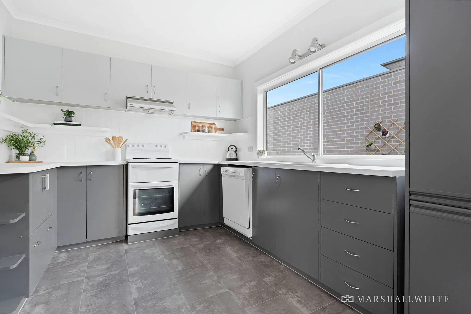 10 Jetty Road, Dromana, VIC