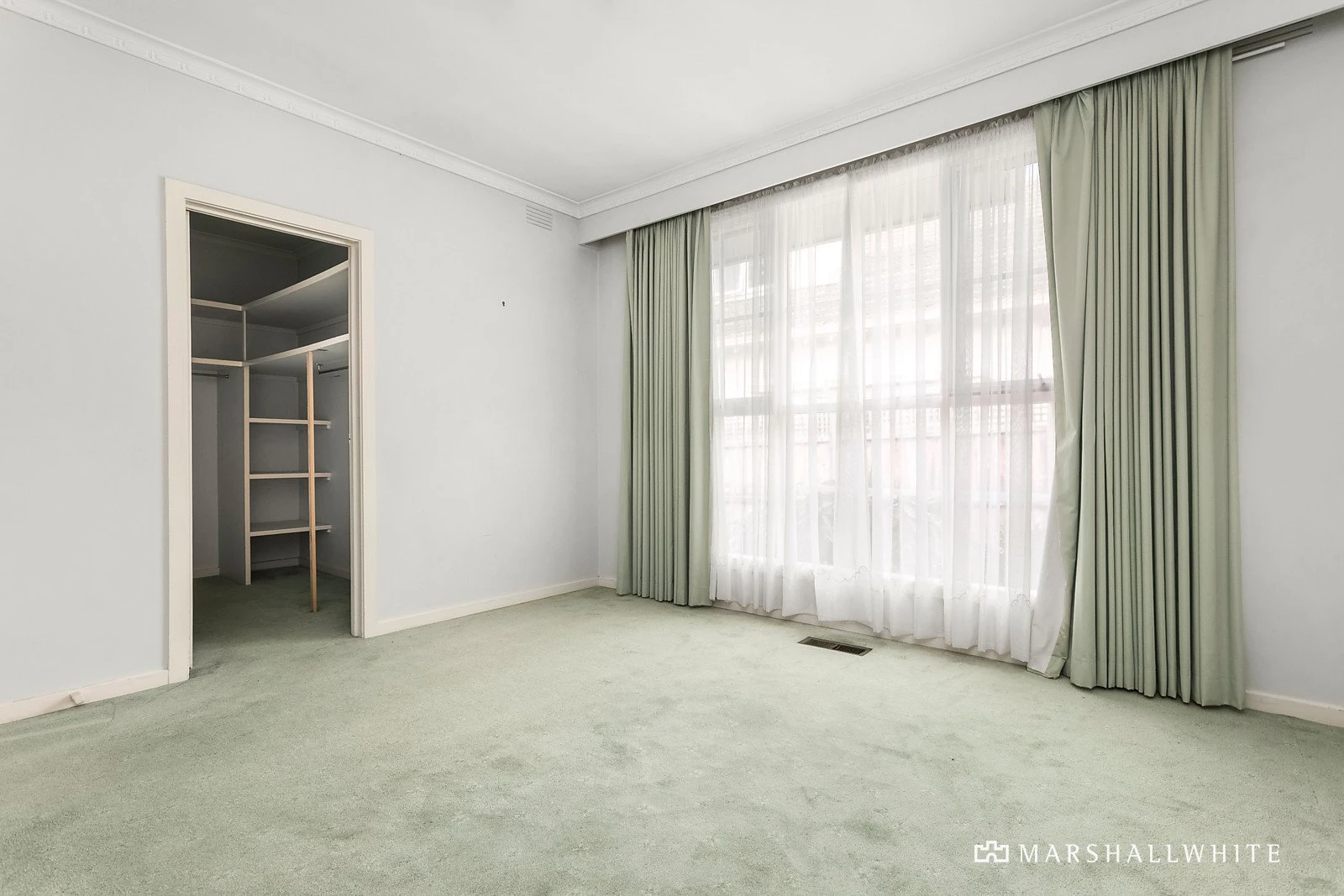 1-2/21 Stanley Grove, Canterbury, VIC