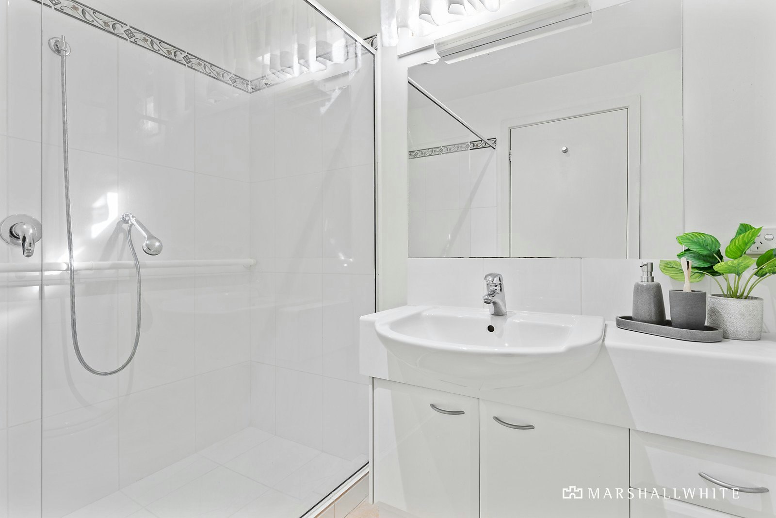 11 Dalsten Grove, Mount Eliza, VIC