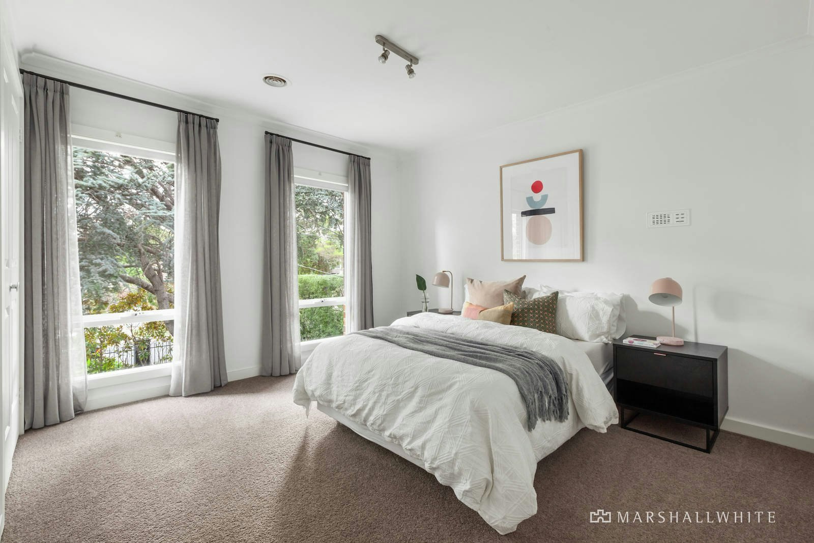 27 Arnold Road, Brighton East, VIC
