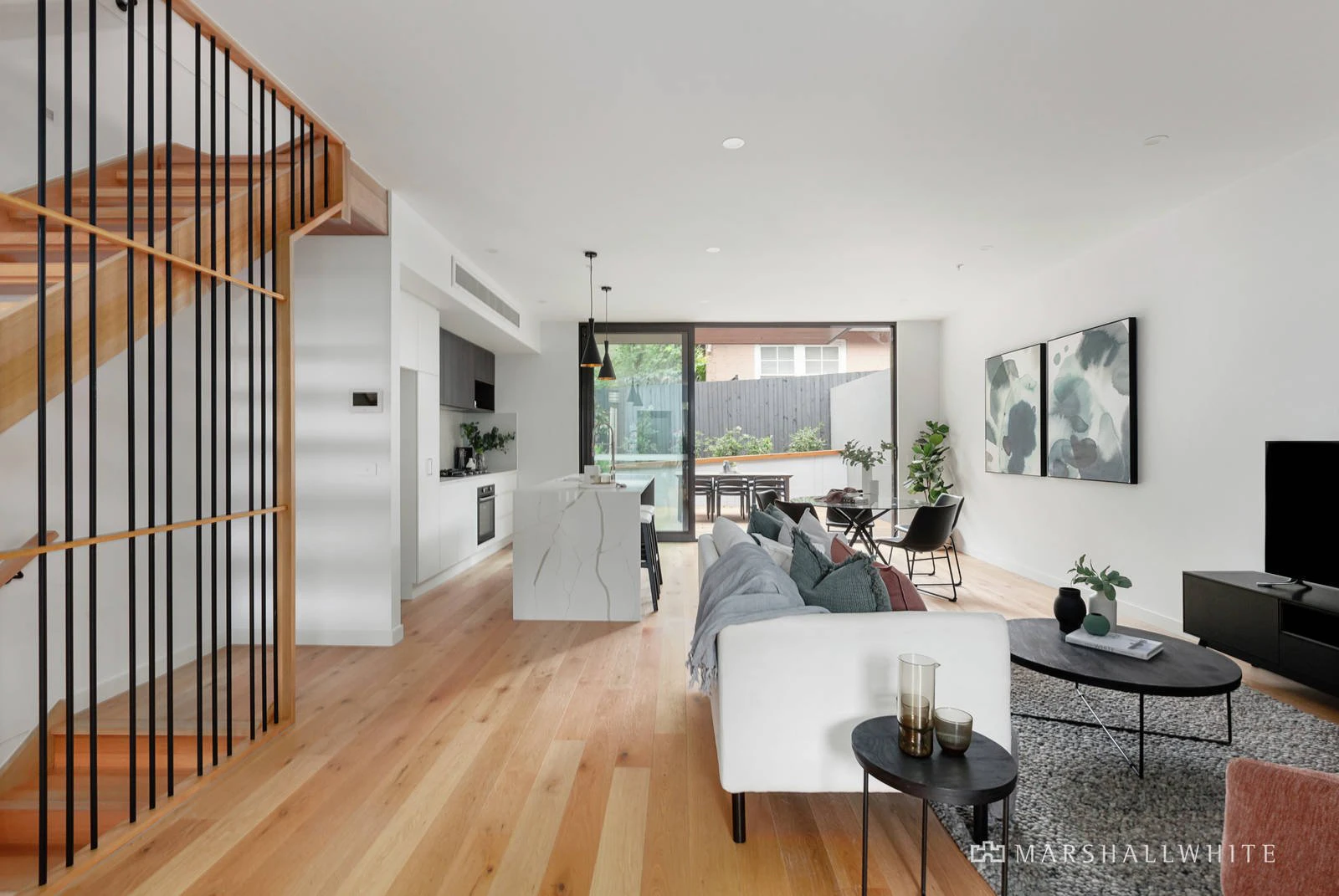 2/46 Kenmare Street, Mont Albert, VIC
