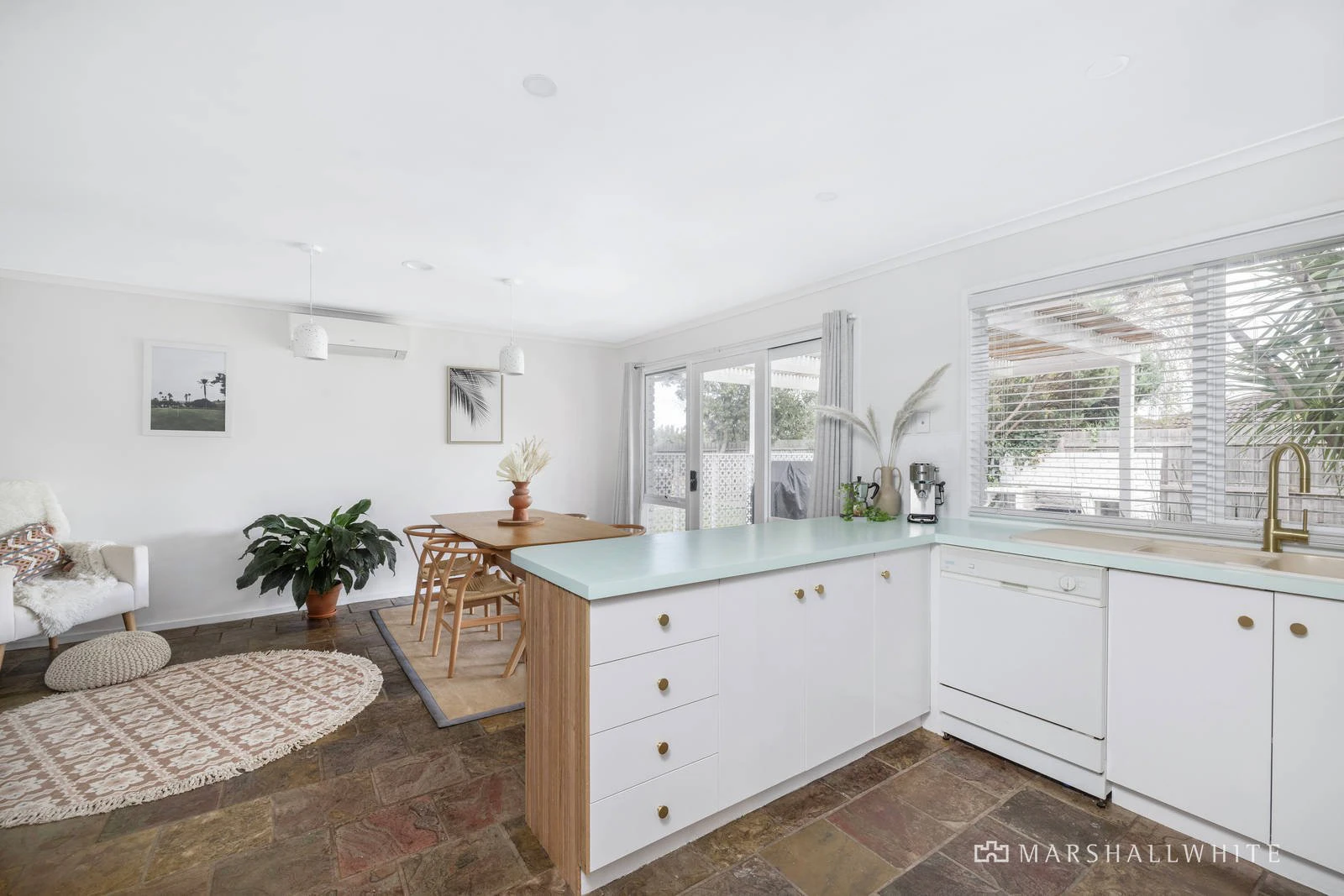 8 Flora Road, Mount Martha, VIC
