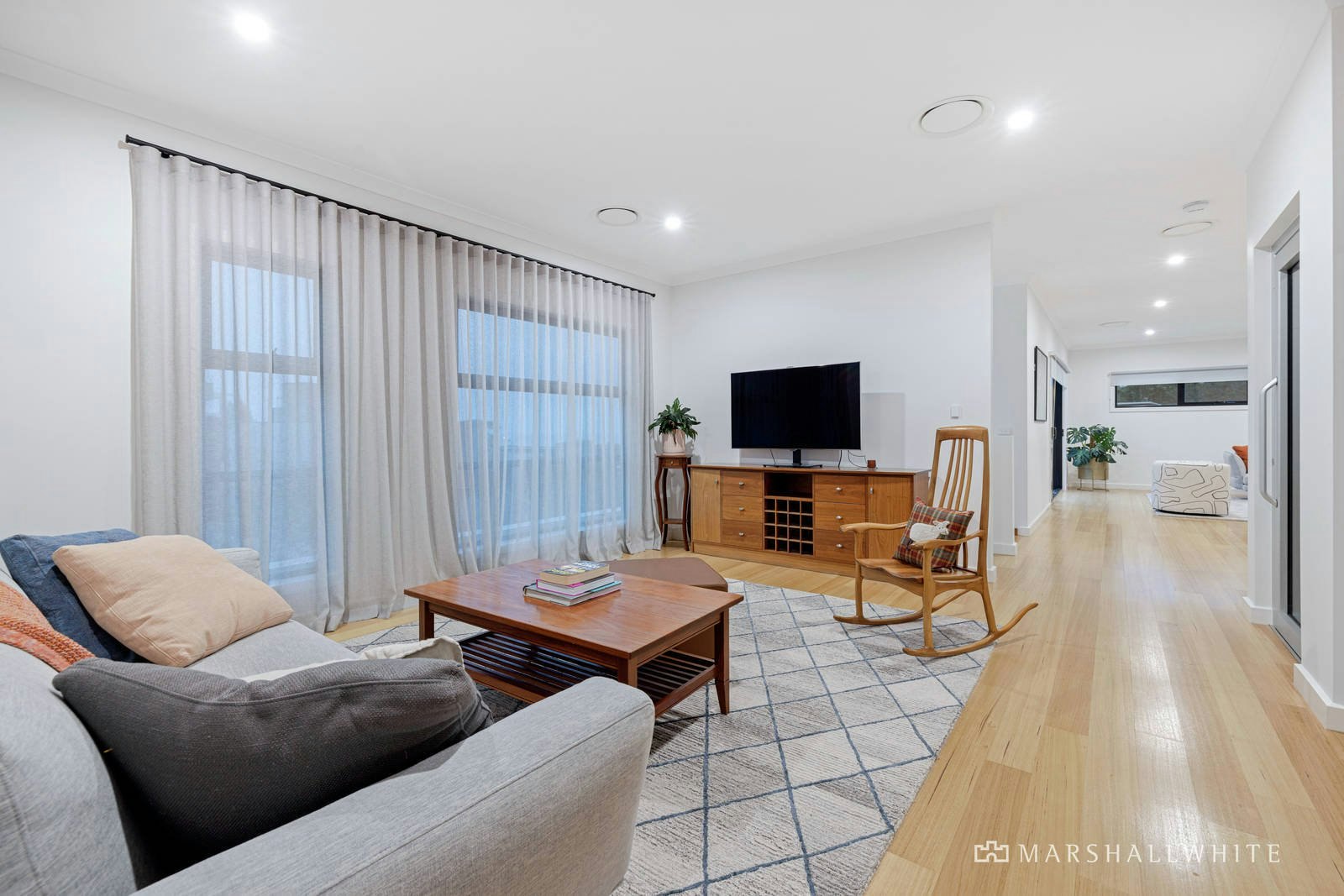 17 Flame Tree Grove, Mornington, VIC