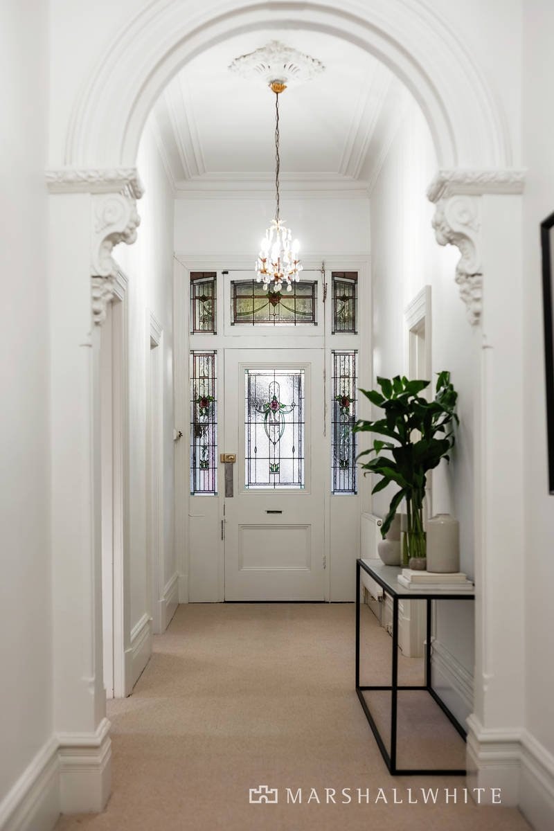 11 Carnarvon Road, Caulfield North, VIC