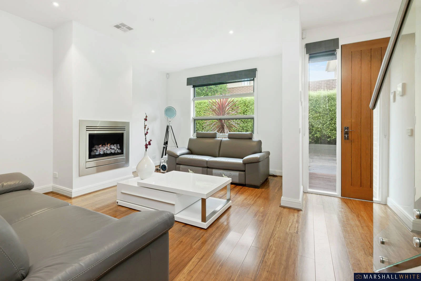 1/10 Darcy Street, Mornington, VIC