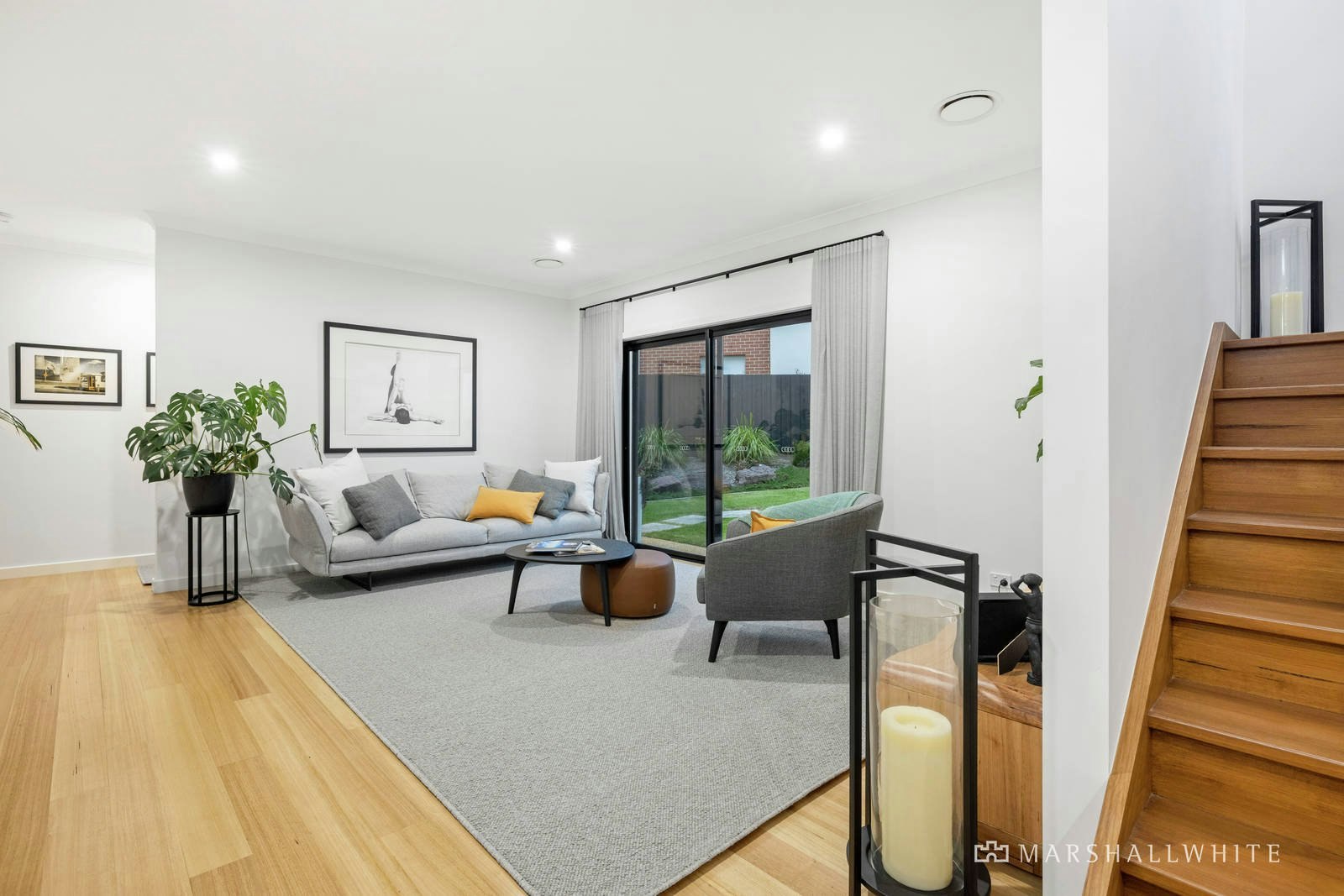 17 Flame Tree Grove, Mornington, VIC