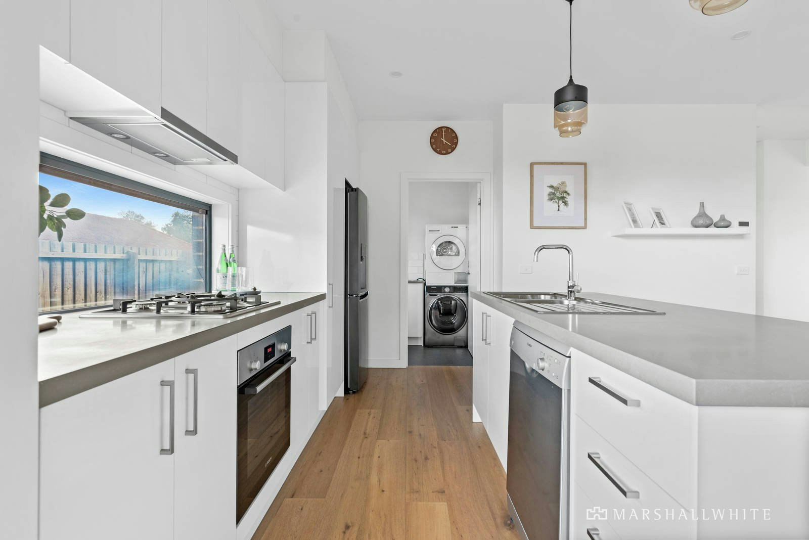 2/18 Van Ness Avenue, Mornington, VIC