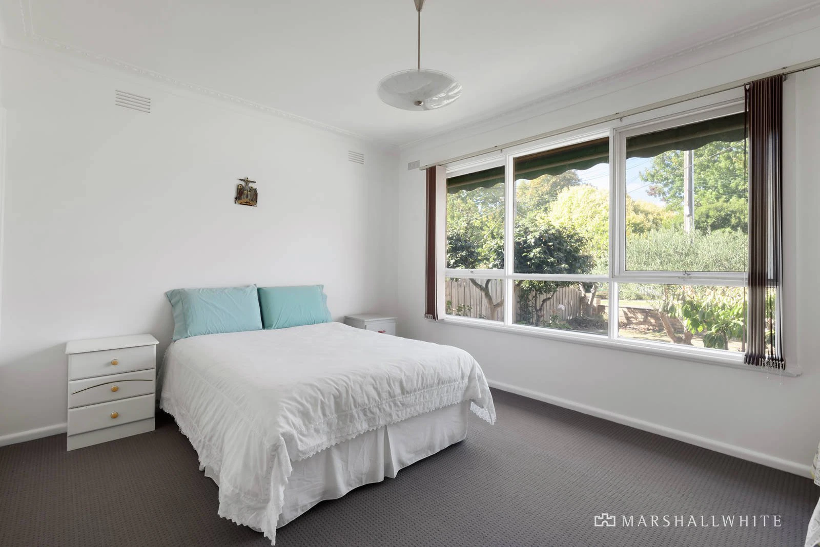 22 Peacedale Grove, Blackburn, VIC