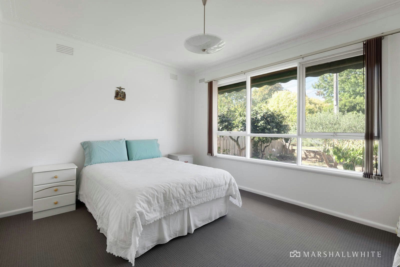 22 Peacedale Grove, Blackburn, VIC