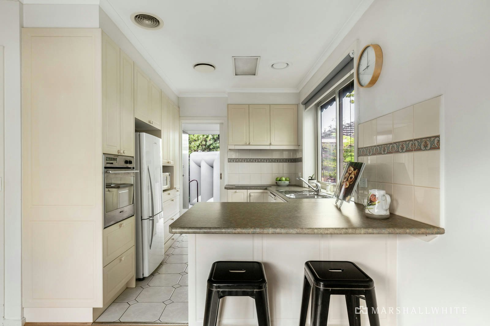 1/950 Riversdale Road, Surrey Hills, VIC