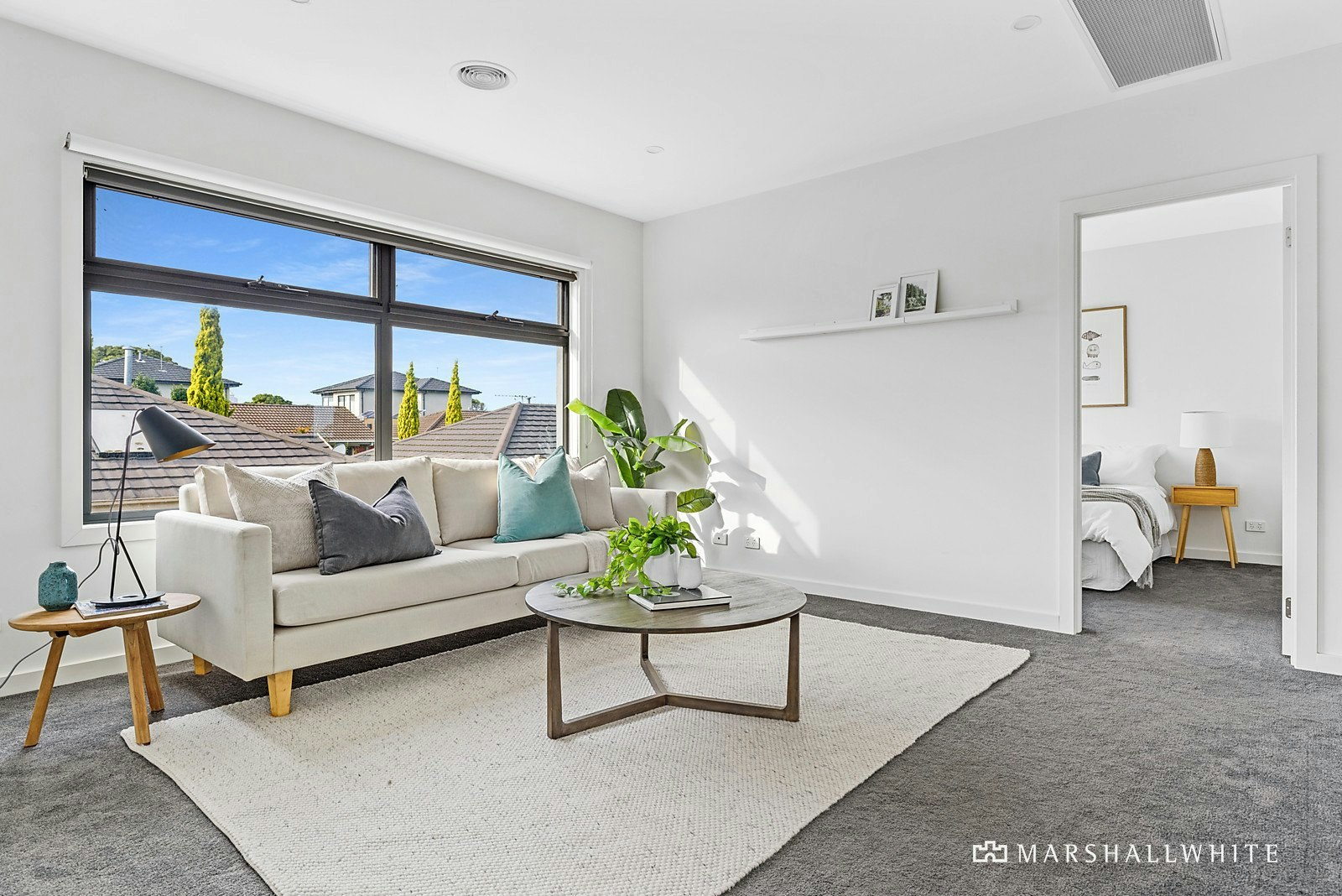 2/18 Van Ness Avenue, Mornington, VIC