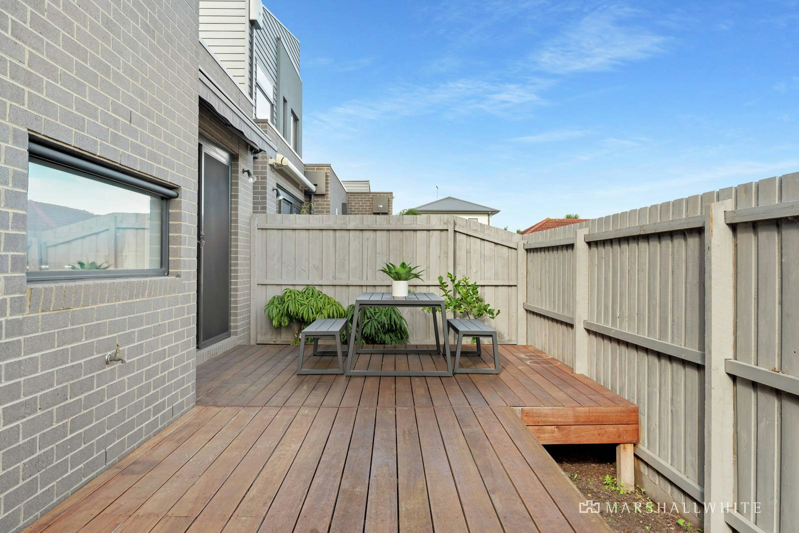 2/18 Van Ness Avenue, Mornington, VIC