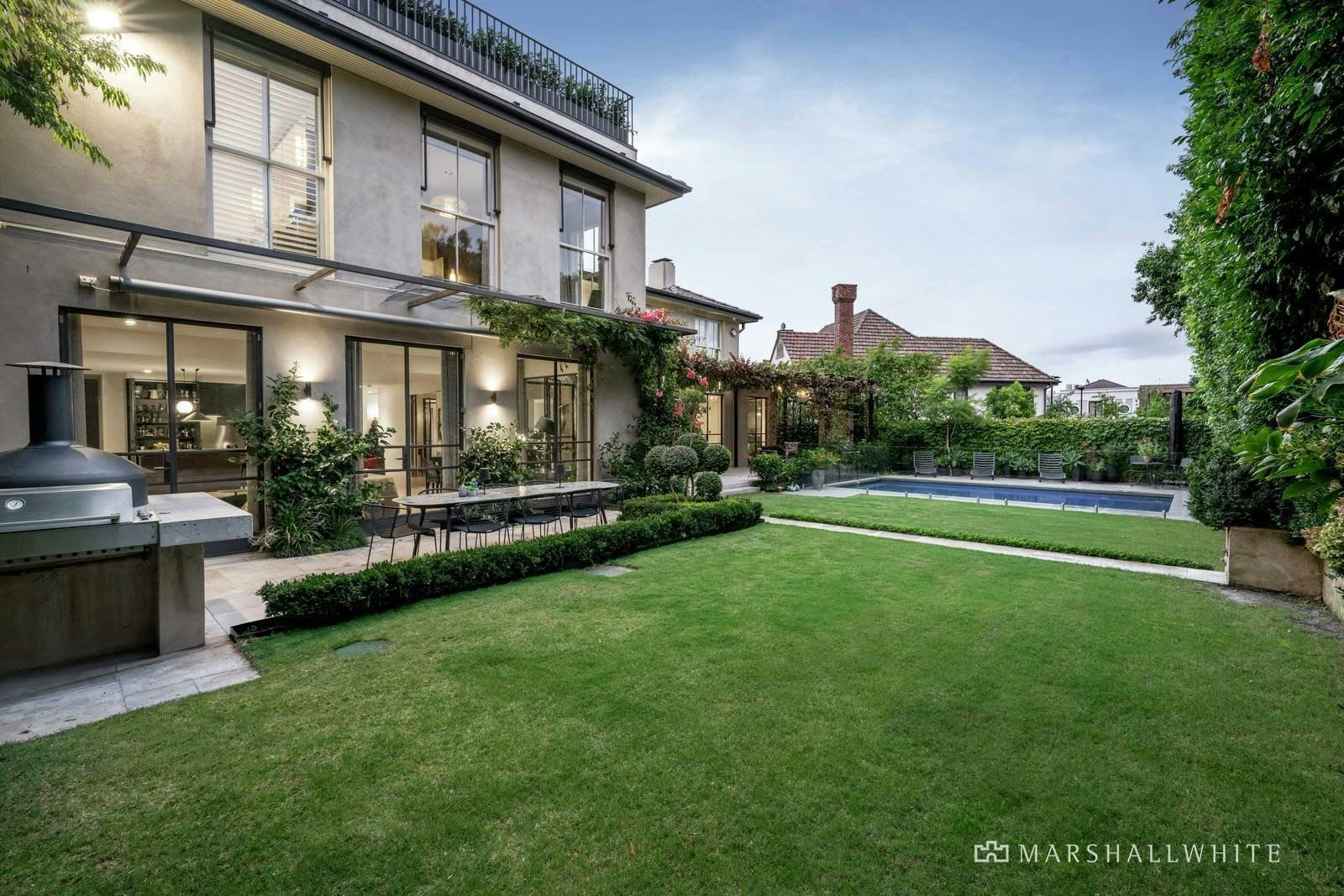 9 Montalto Avenue, Toorak, VIC