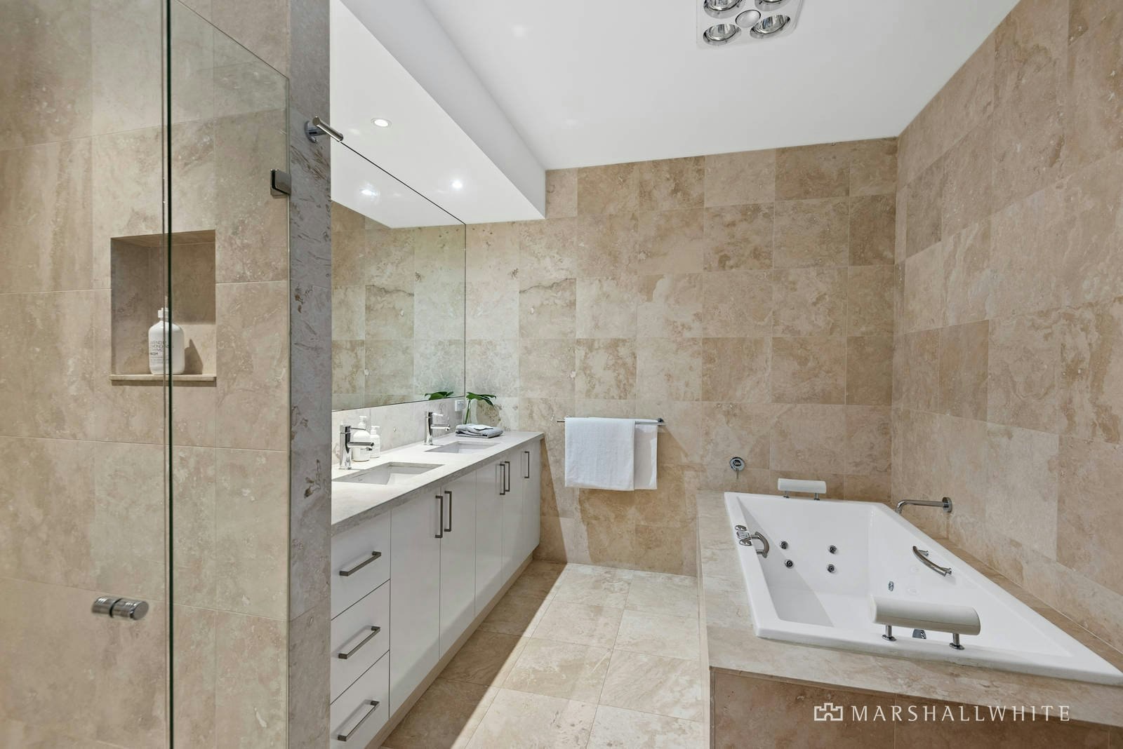 153 Lower Heidelberg Road, Ivanhoe East, VIC