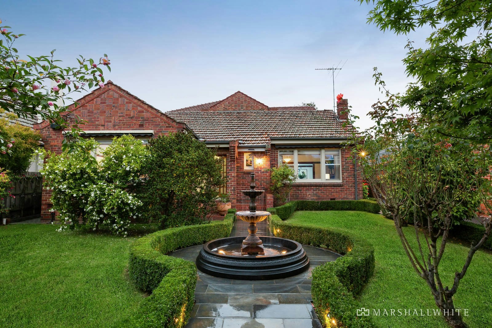 4 Riverside Drive, Kew East, VIC