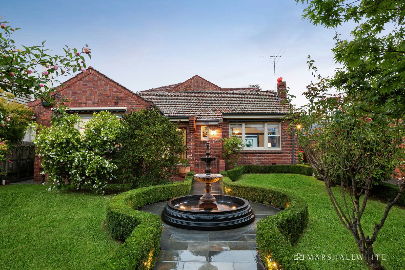 4 Riverside Drive, Kew East, VIC