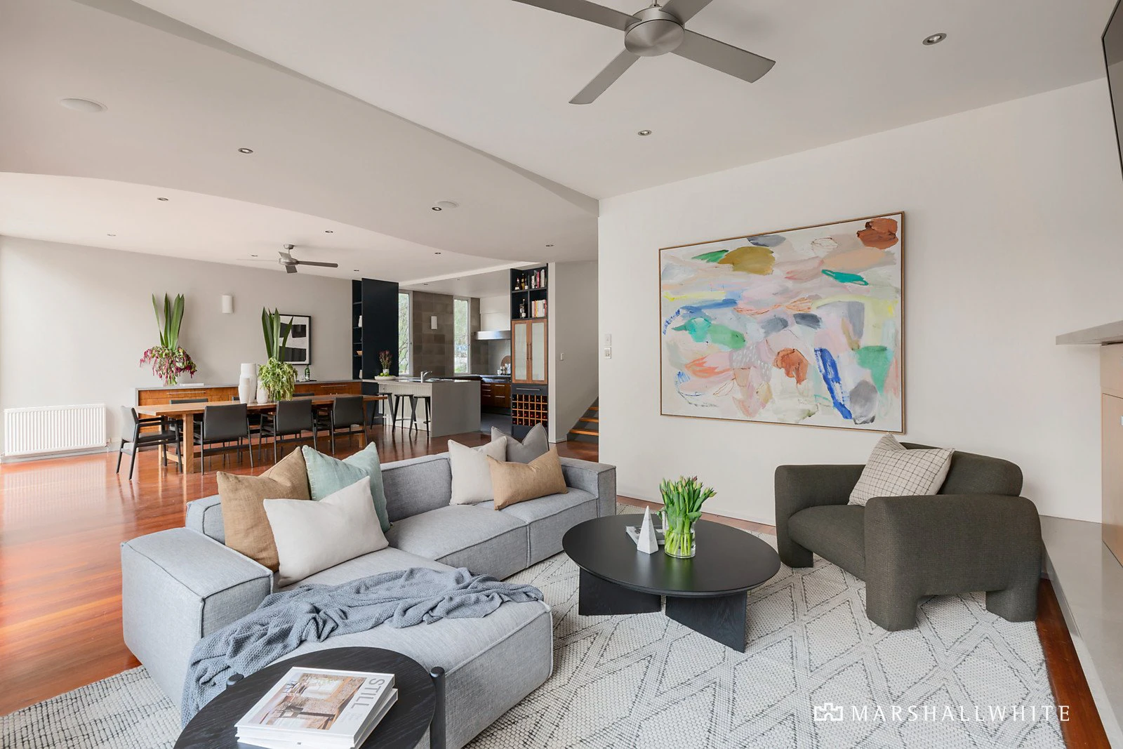 7 Raheen Drive, Kew, VIC