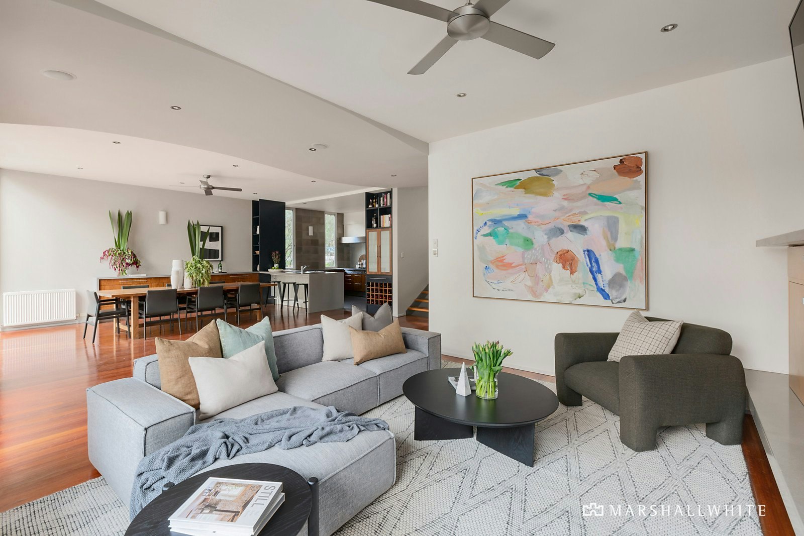 7 Raheen Drive, Kew, VIC