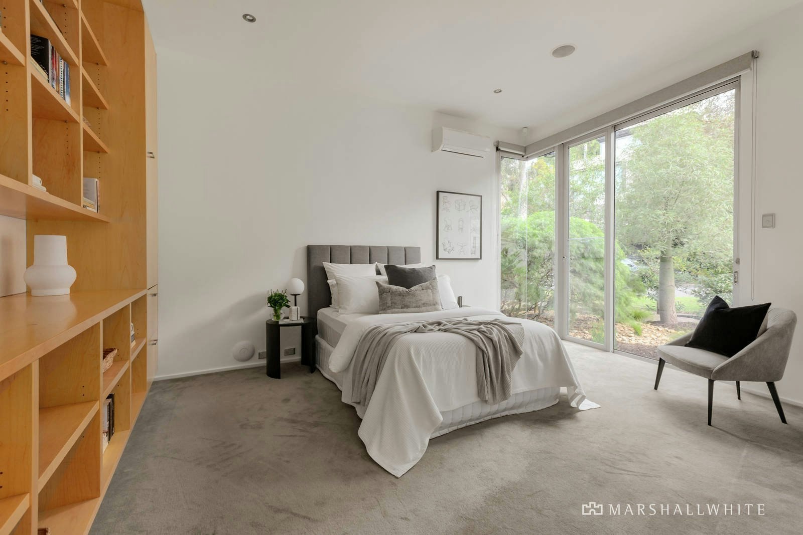 7 Raheen Drive, Kew, VIC