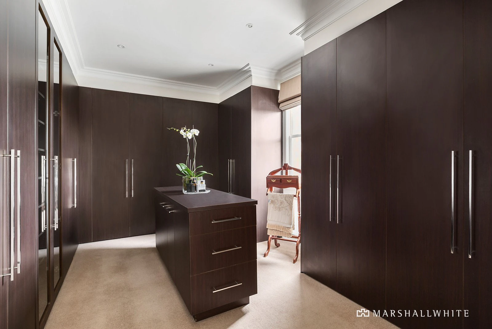 4 Riverside Drive, Kew East, VIC