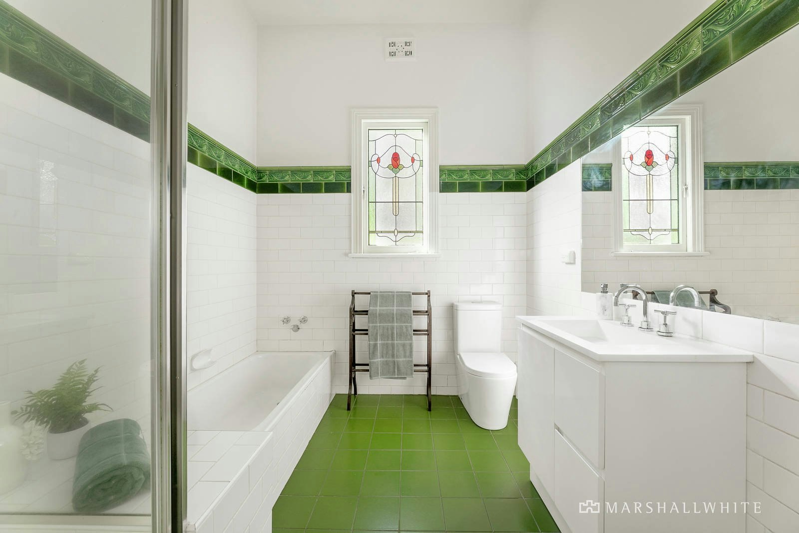 33 Croydon Road, Surrey Hills, VIC