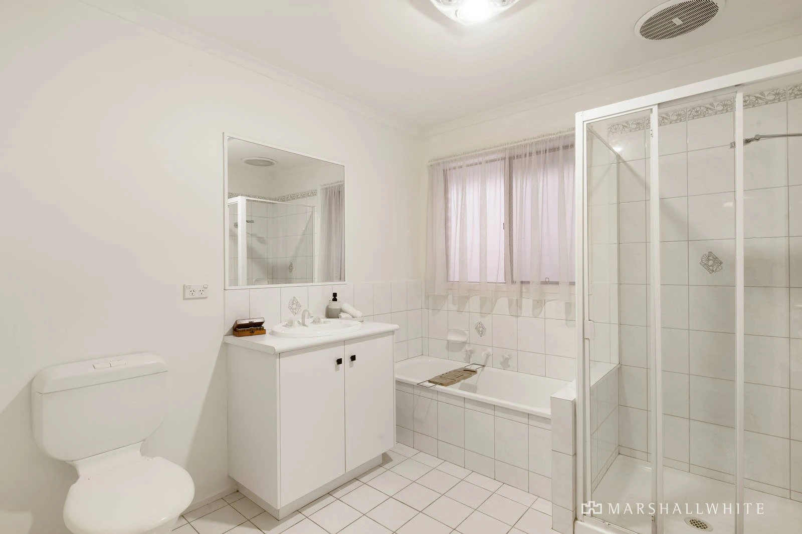 19 Sandon Circuit, Forest Hill, VIC