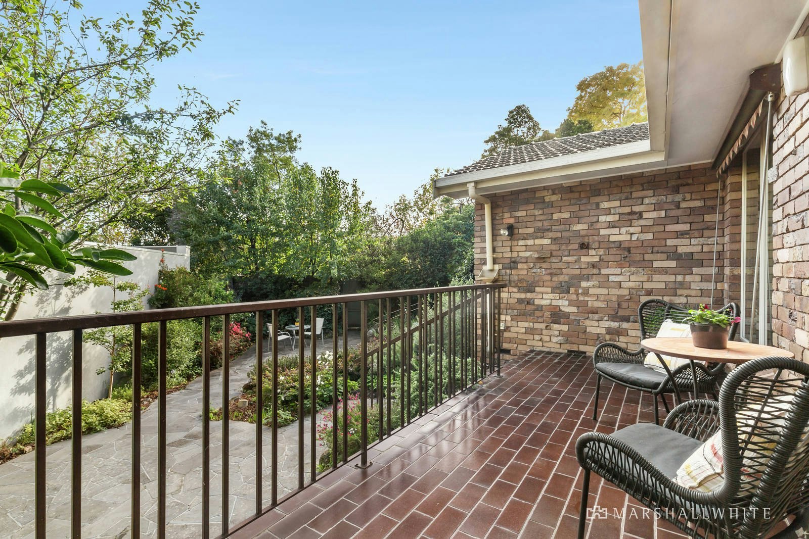 1/950 Riversdale Road, Surrey Hills, VIC