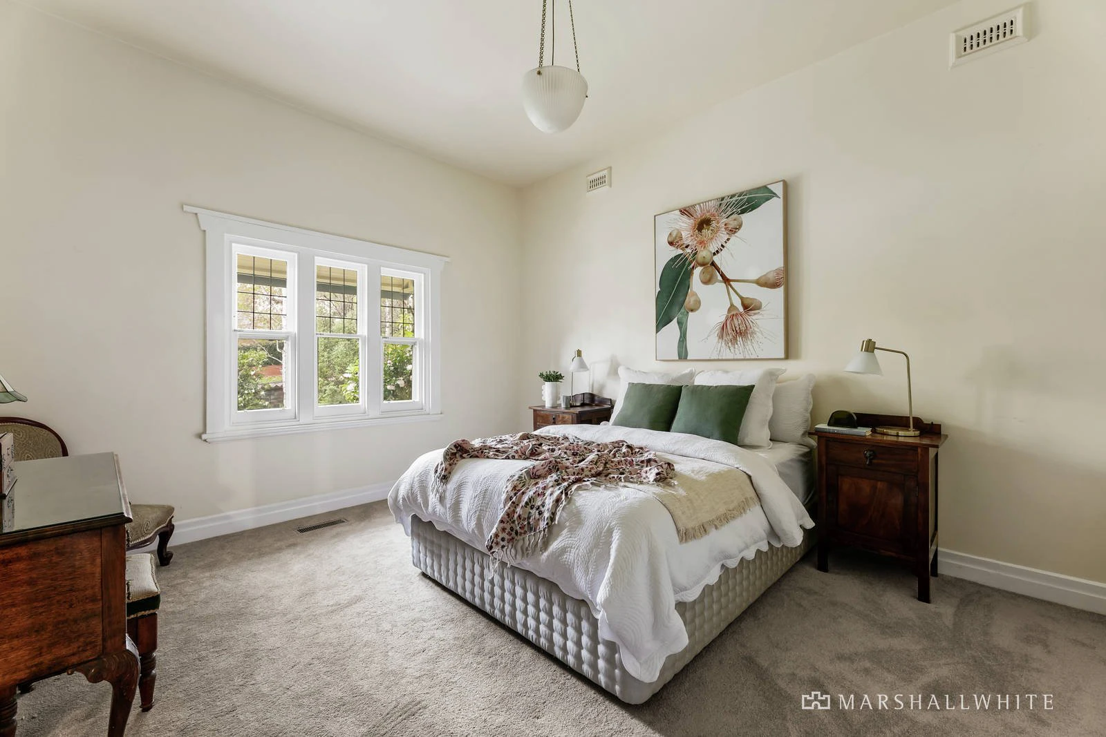 2 Durham Road, Surrey Hills, VIC