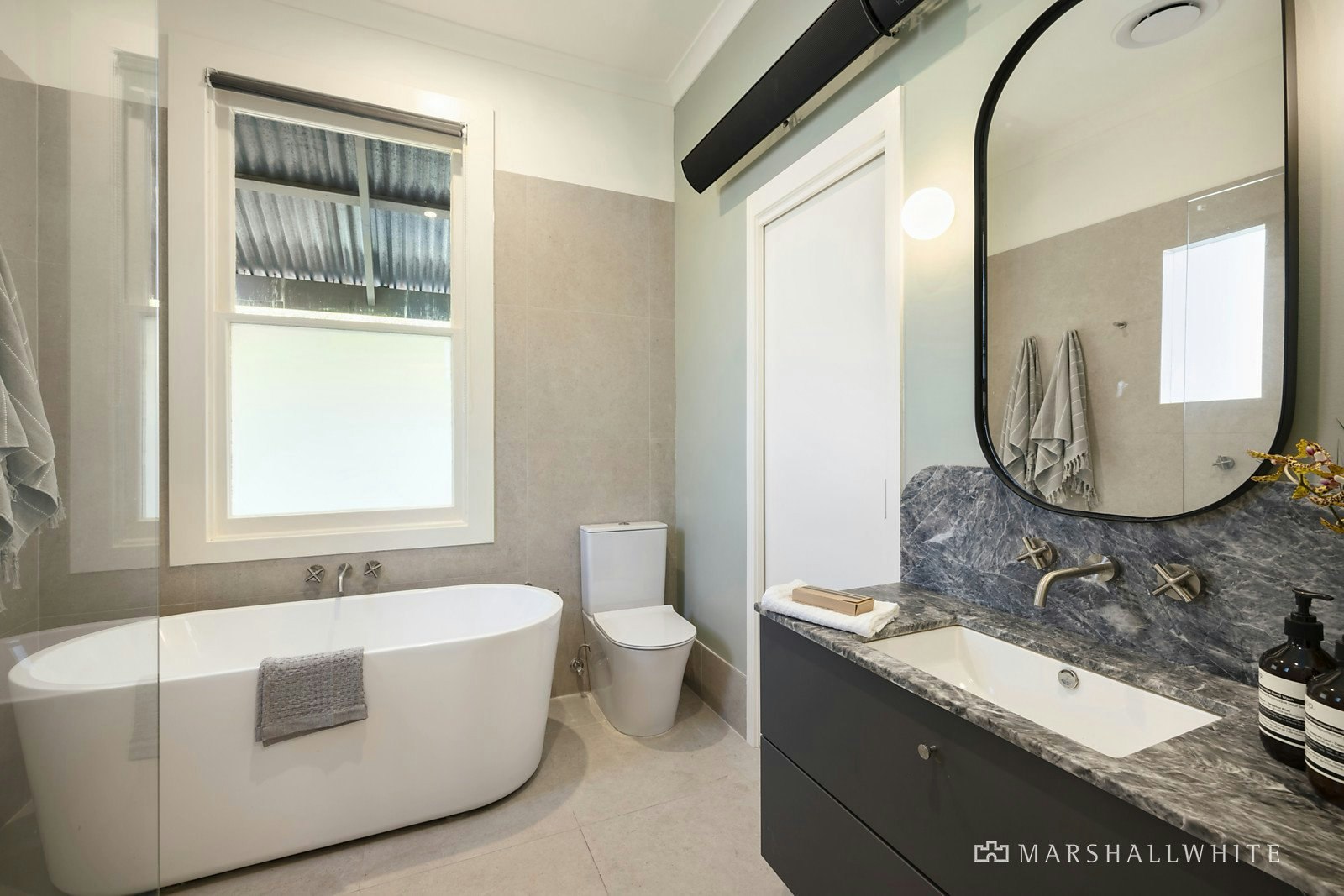 207 Wiltshire Drive, Kew, VIC