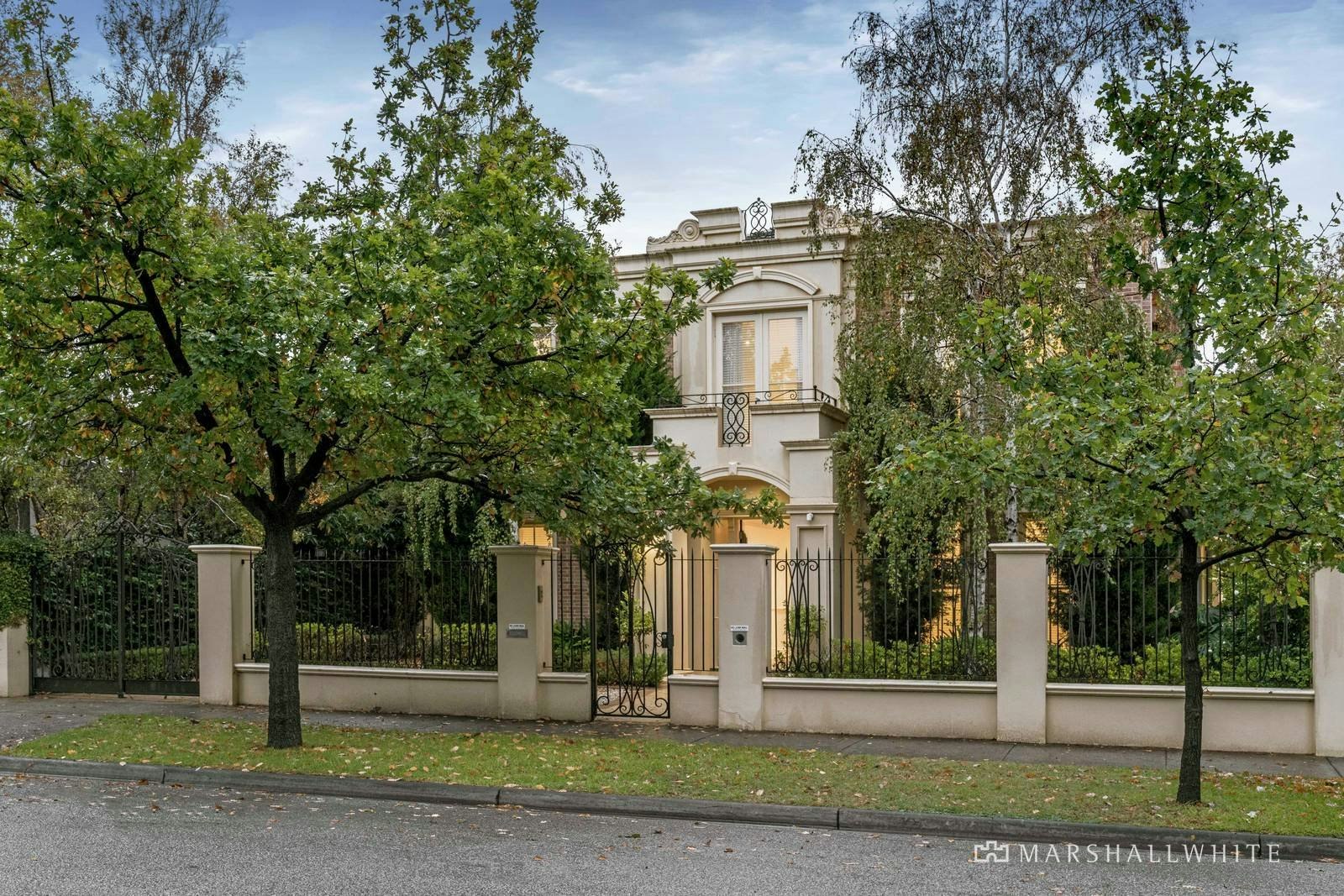 17 Albany Road, Toorak, VIC