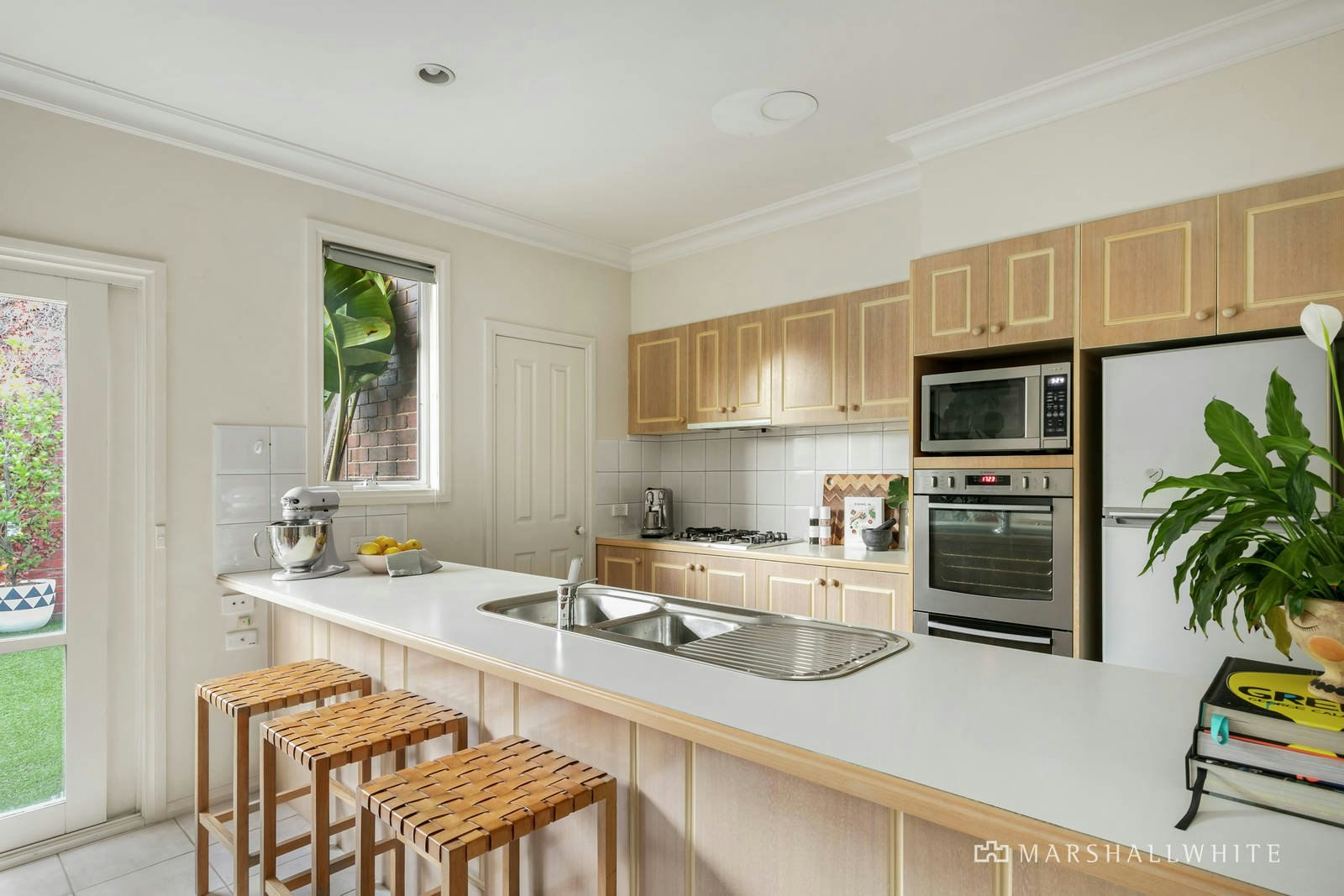 2/159 Summerhill Road, Glen Iris, VIC