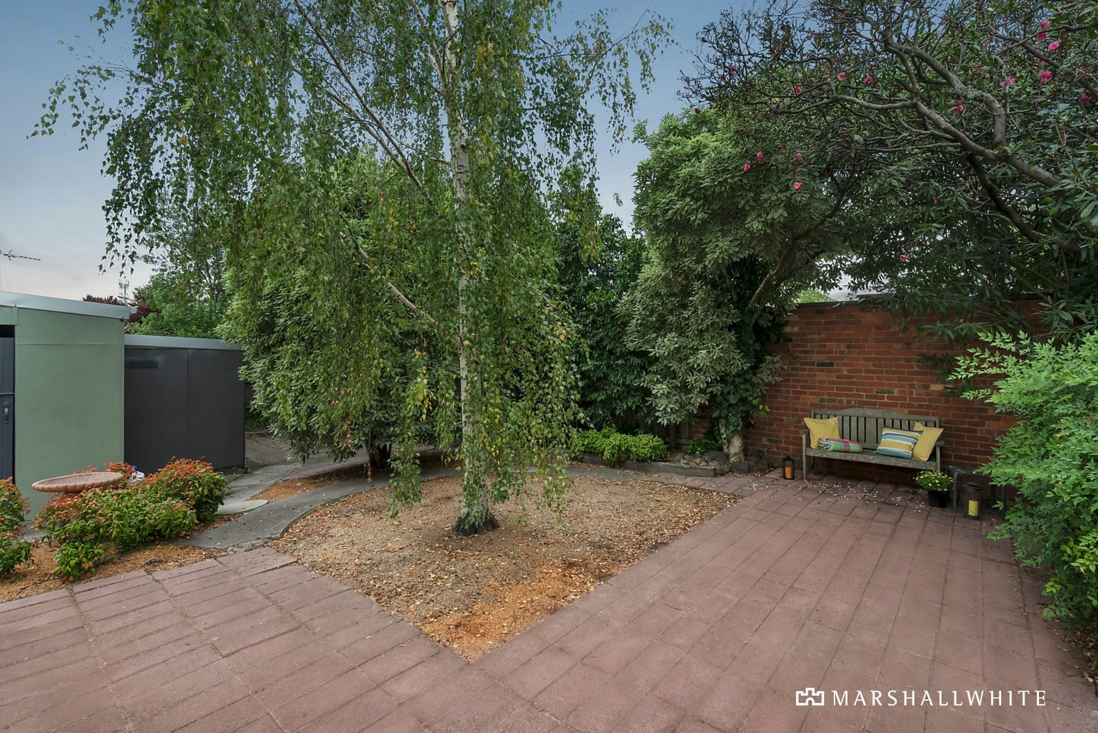 10 Rowena Road, Malvern East, VIC