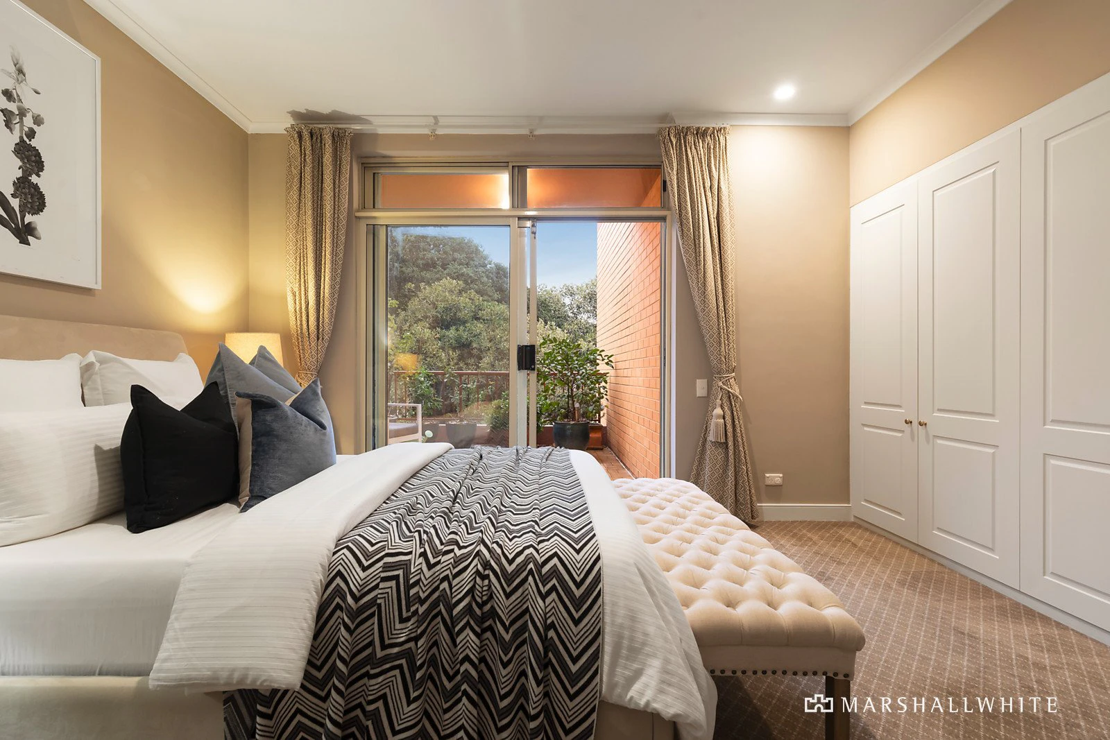 25/21 Park Lane, South Yarra, VIC