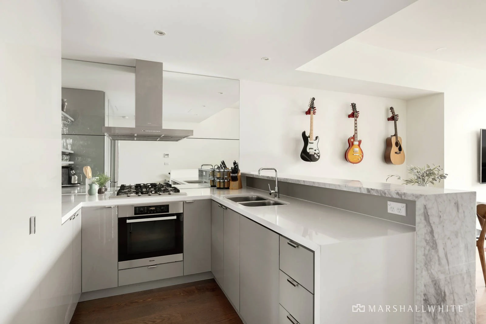 31/170 Beach Road, Sandringham, VIC