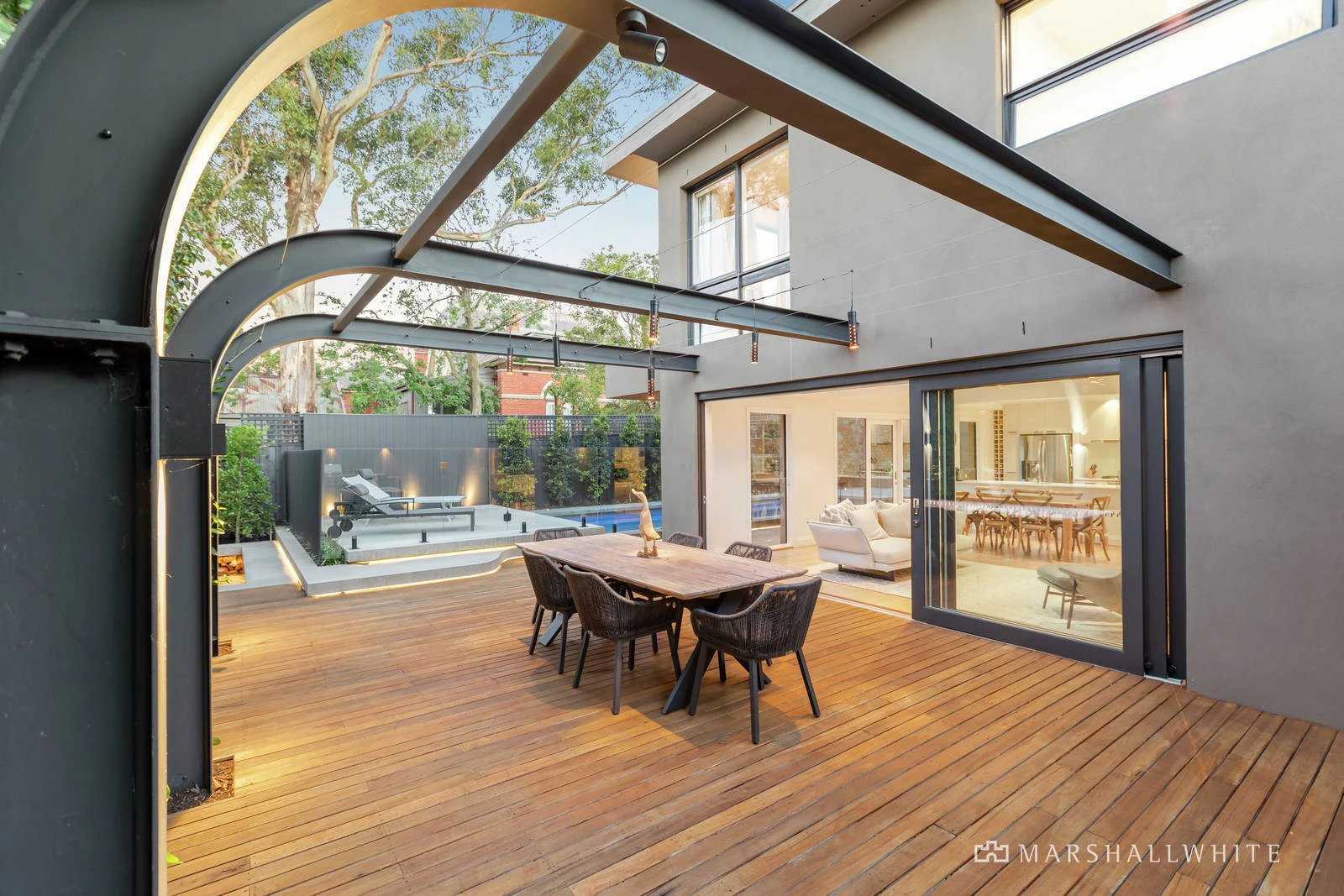 15 Dundonald Avenue, Malvern East, VIC