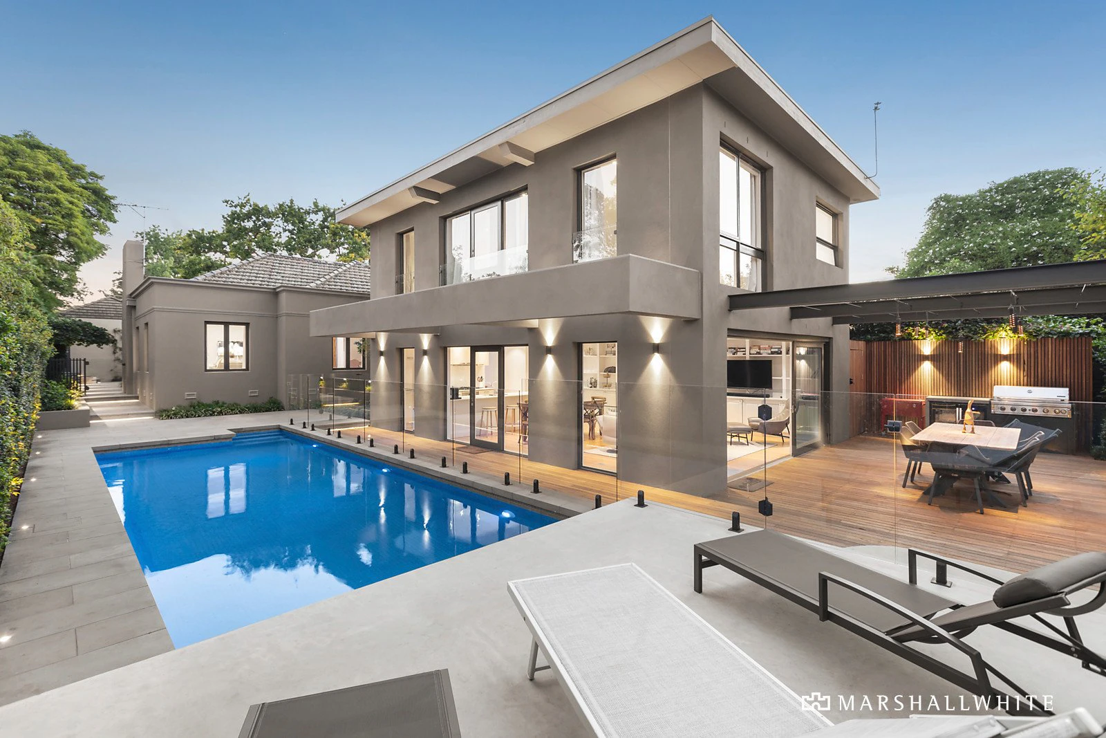 15 Dundonald Avenue, Malvern East, VIC