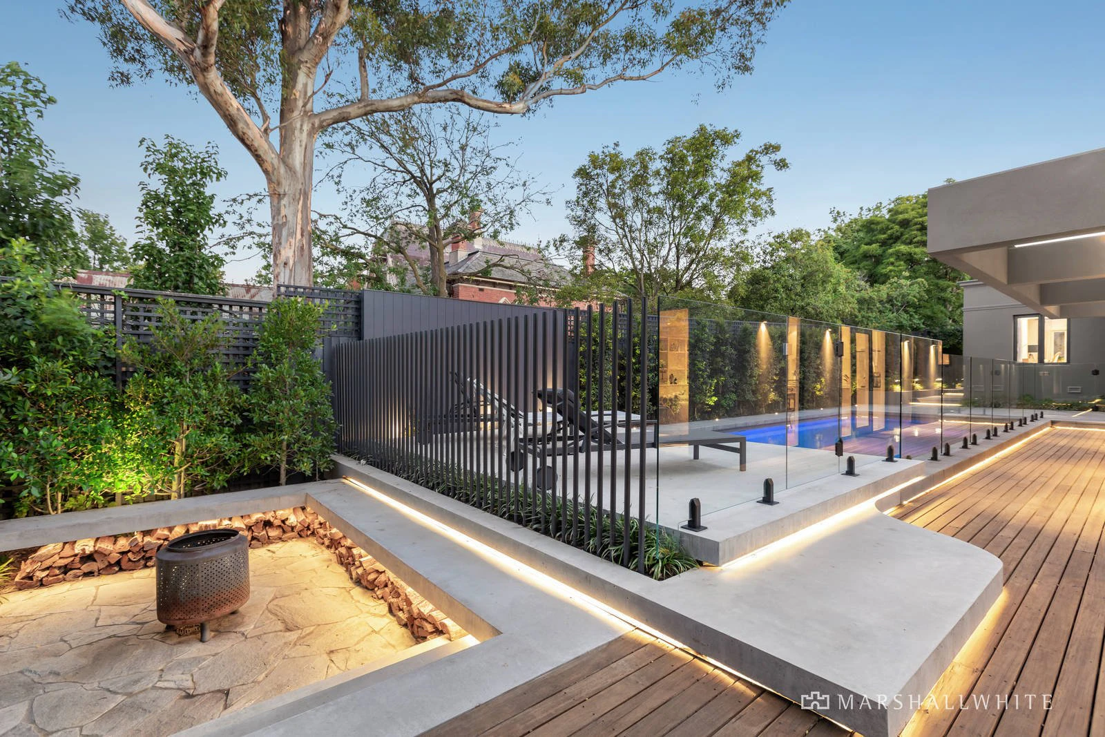 15 Dundonald Avenue, Malvern East, VIC