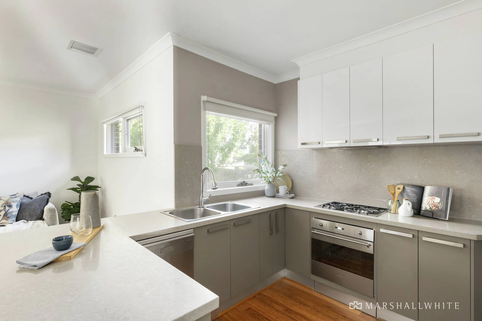 1/25 Newton Street, Surrey Hills, VIC