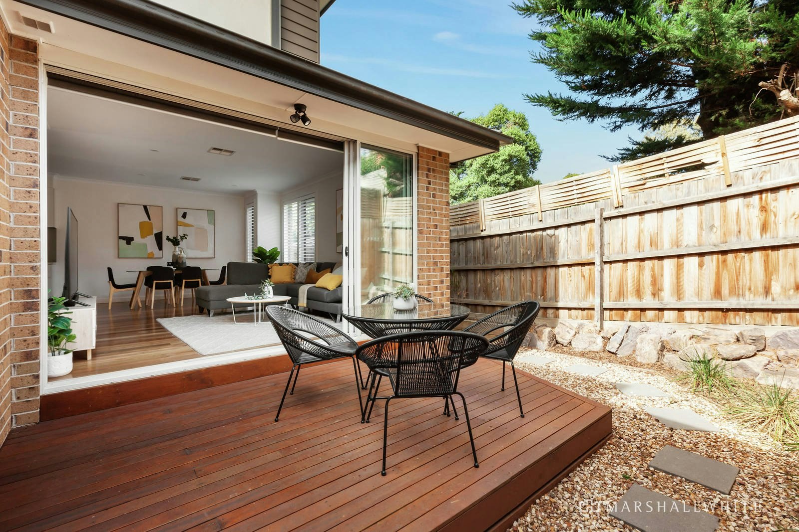 2/23 June Crescent, Templestowe, VIC