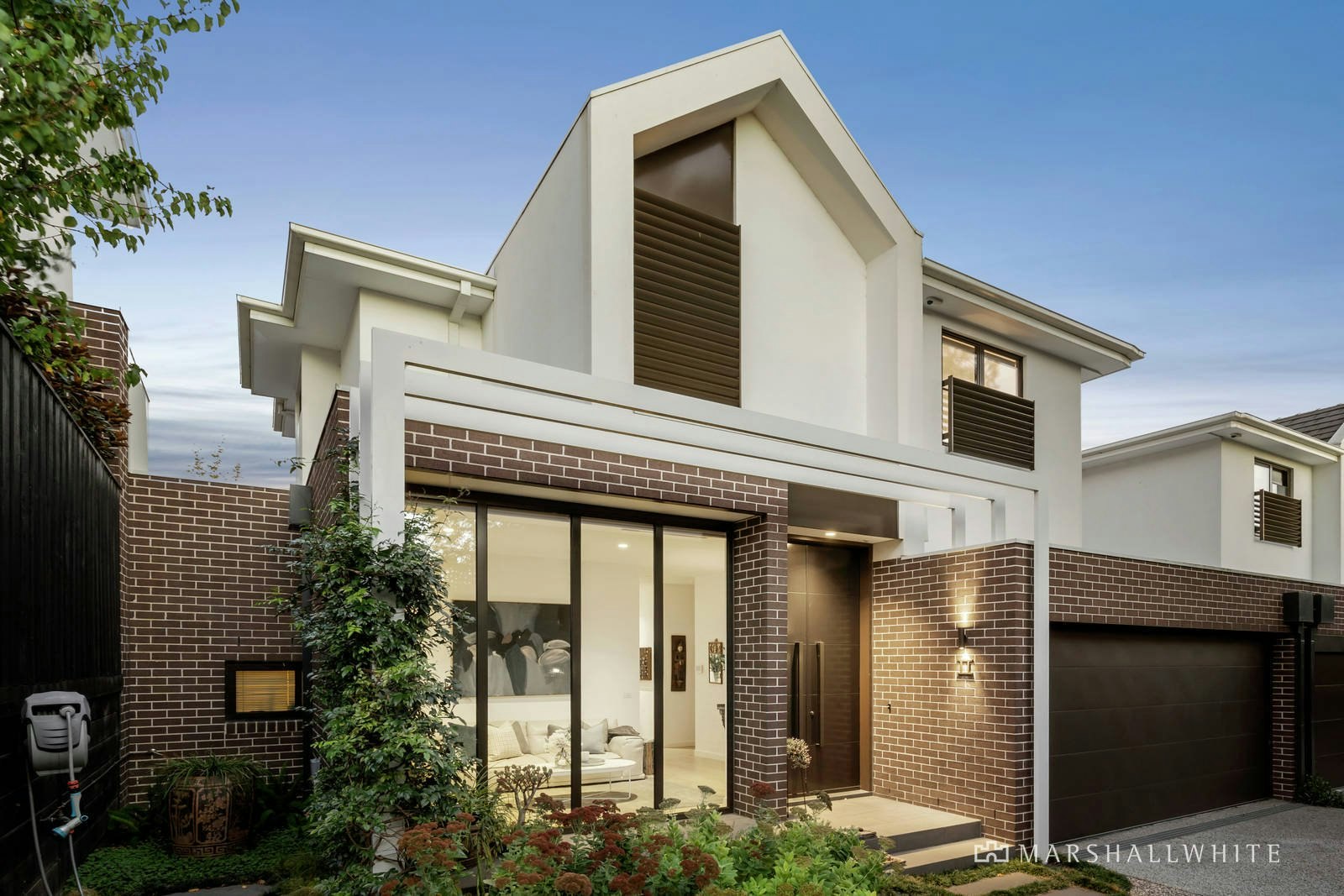 2/172 Prospect Hill Road, Canterbury, VIC