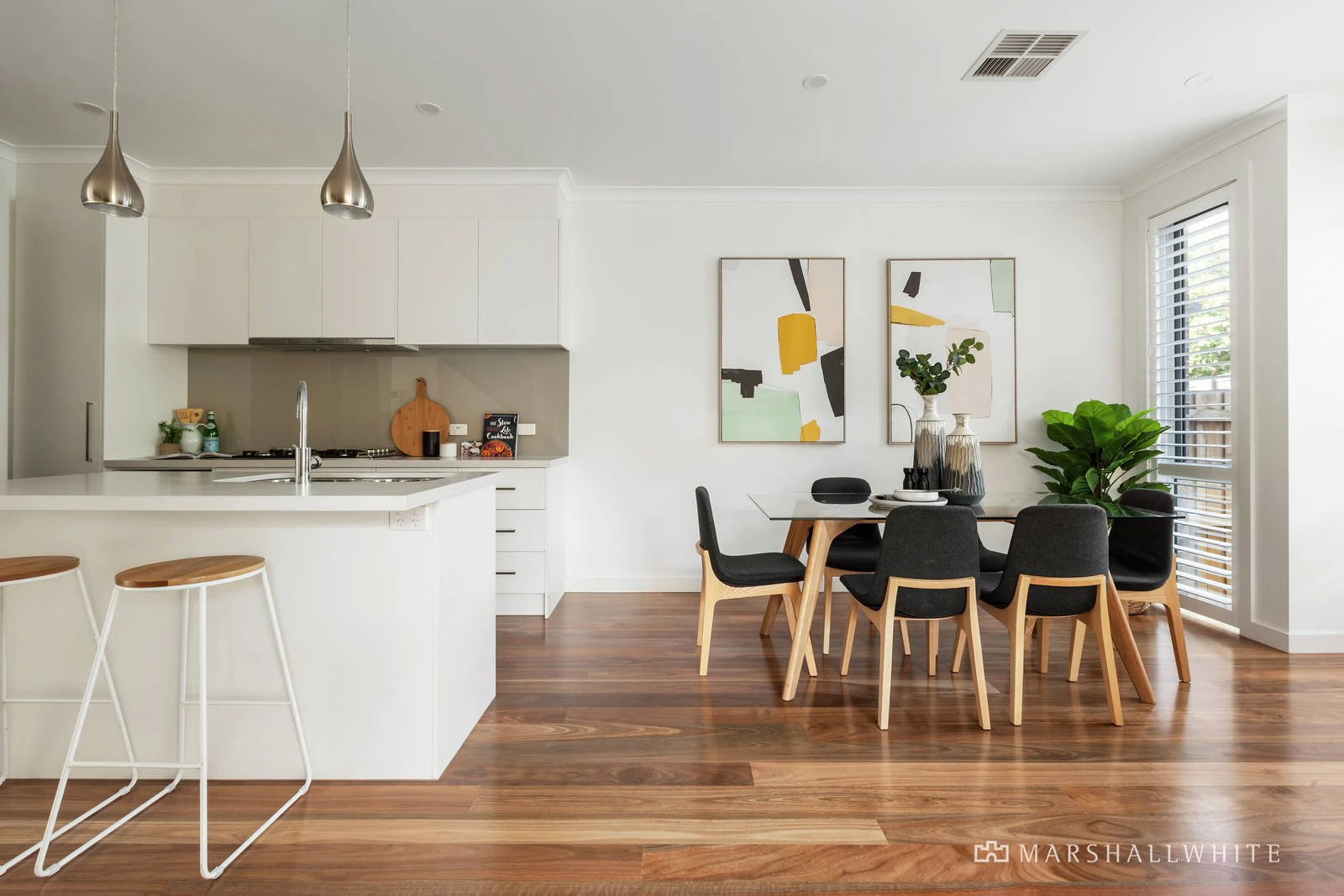2/23 June Crescent, Templestowe, VIC
