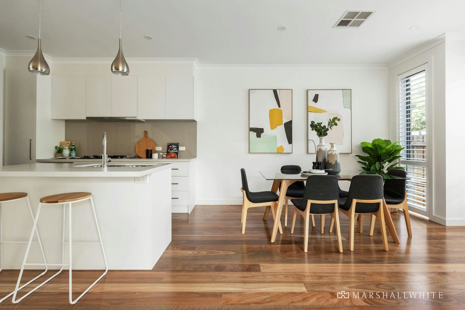 2/23 June Crescent, Templestowe, VIC