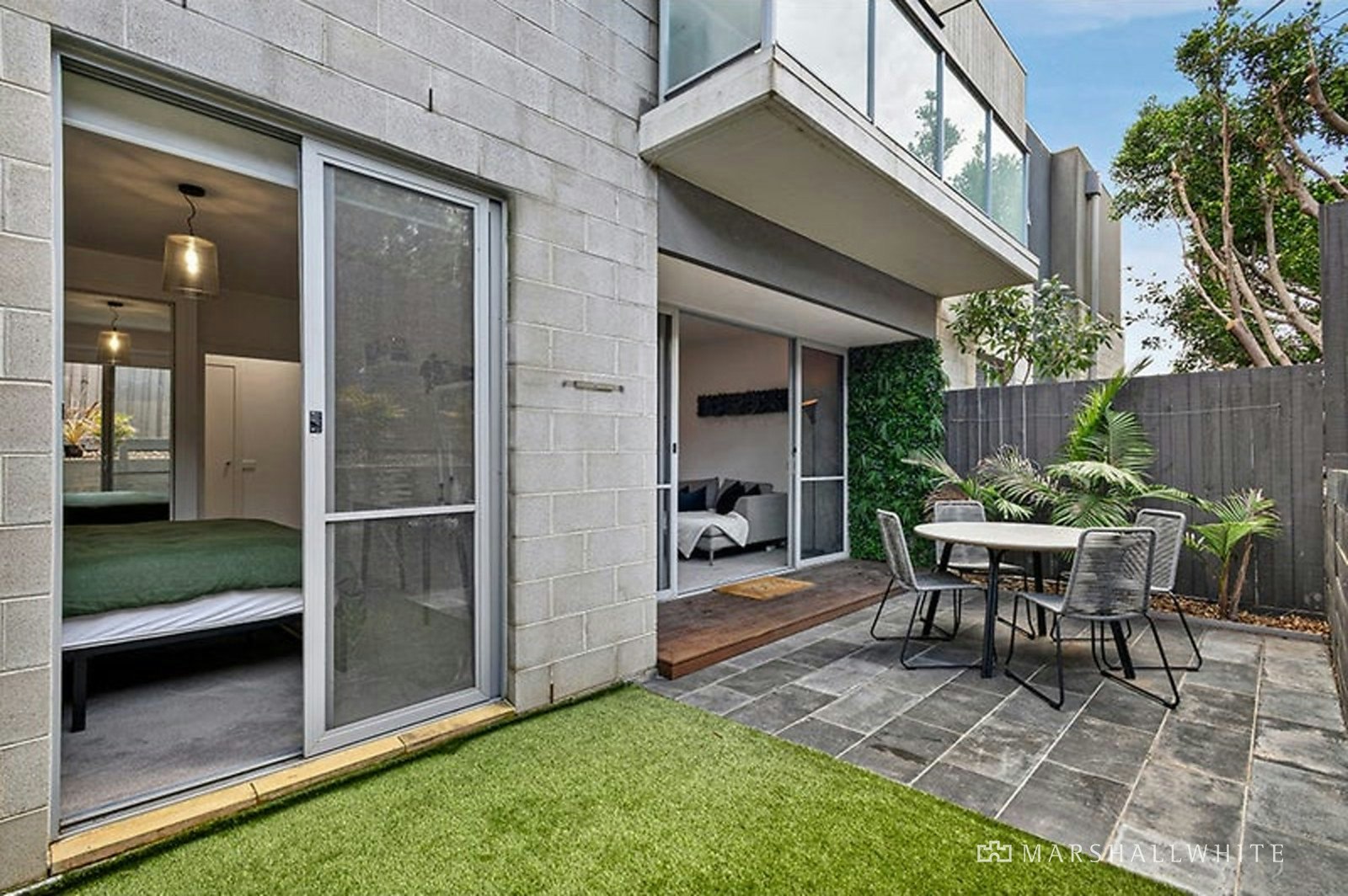 8/78 Holyrood Street, Hampton, VIC