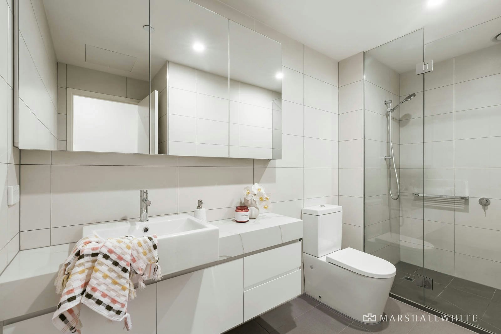 205/7 Red Hill Terrace, Doncaster East, VIC