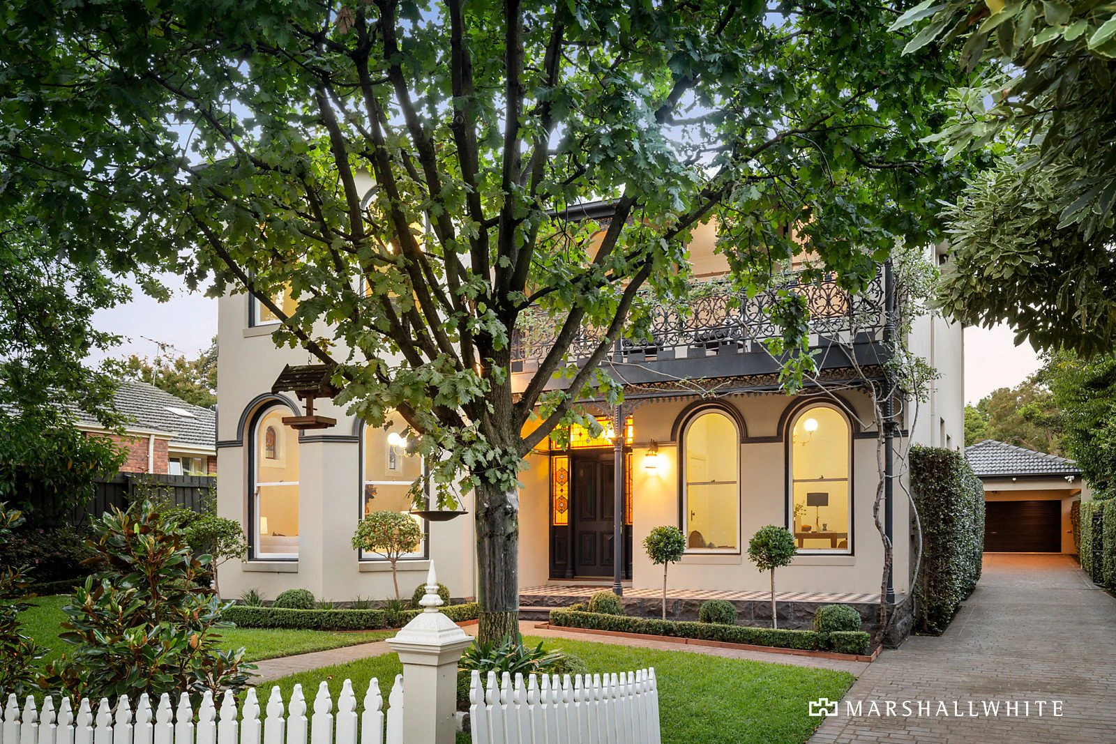 51 Middlesex Road, Surrey Hills, VIC
